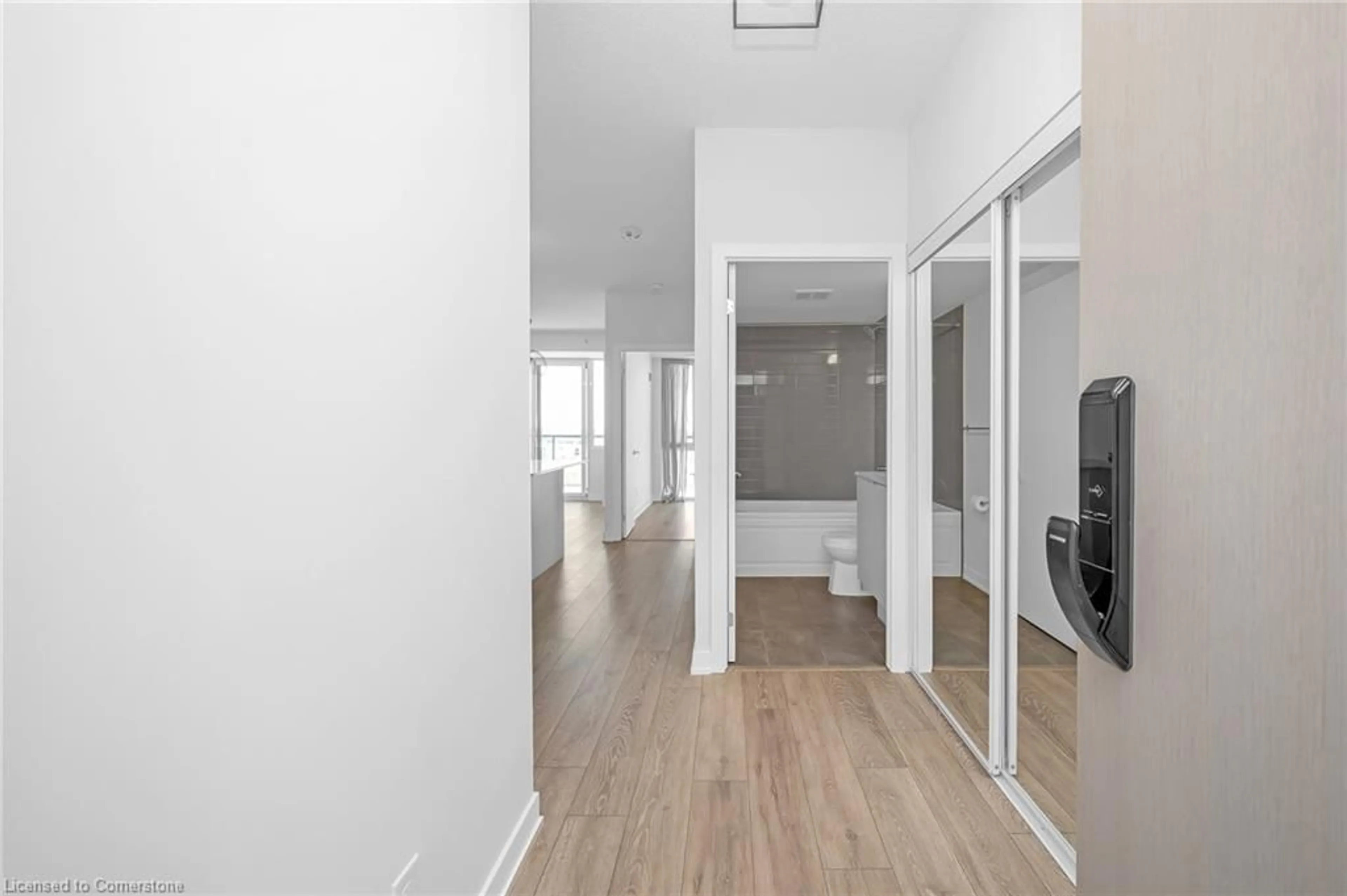 Indoor entryway for 3200 Dakota Common #1007, Burlington Ontario L7M 2A7