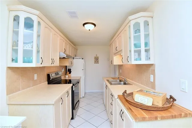 Additional property image - 893 Concession St Unit 303