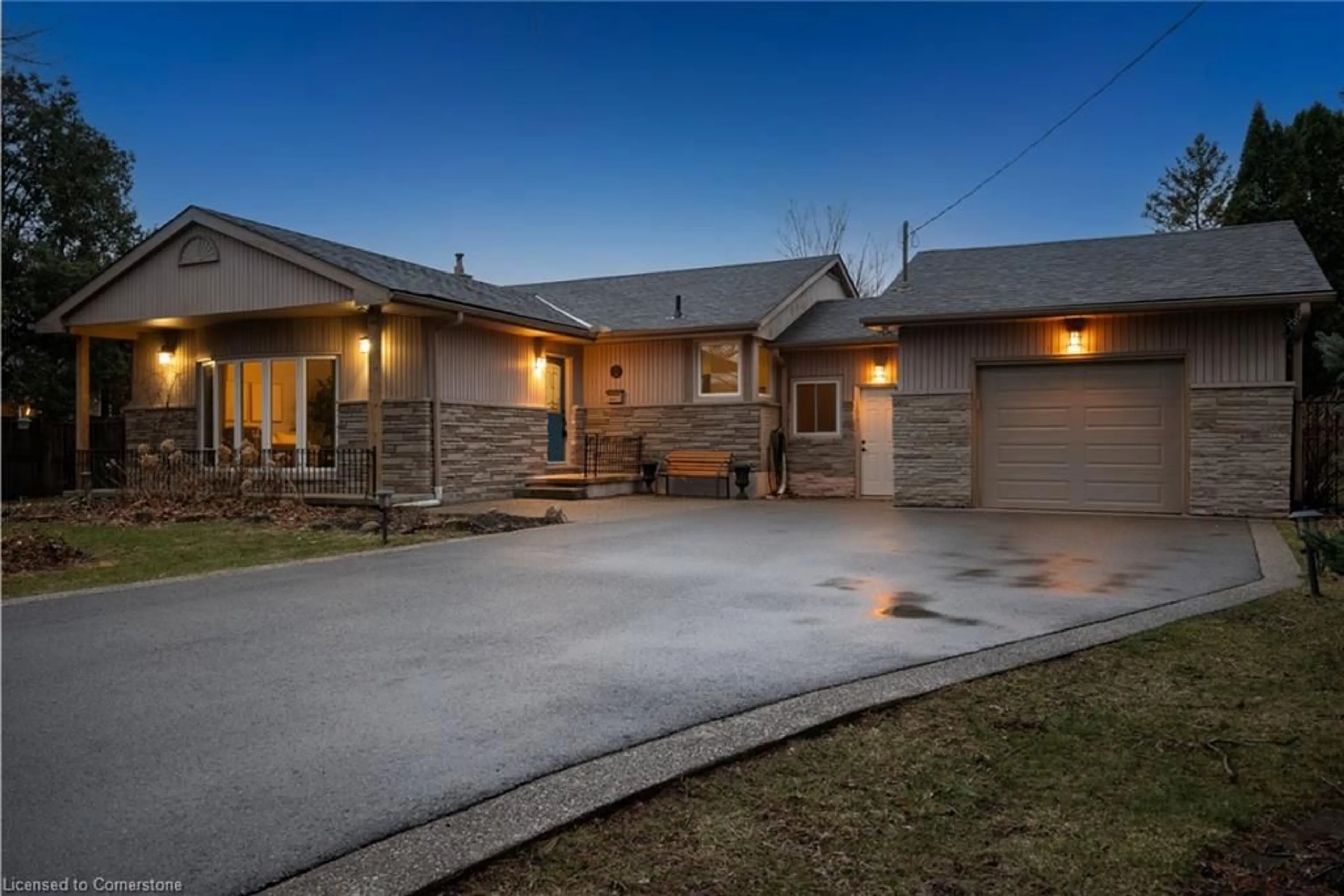 Home with brick exterior material, street for 14 Hopkins Crt, Dundas Ontario L9H 5M5