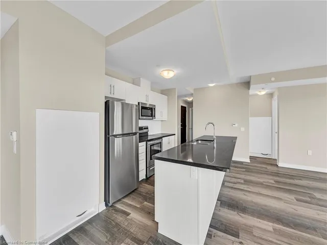 Additional property image - 2750 King St Unit 706