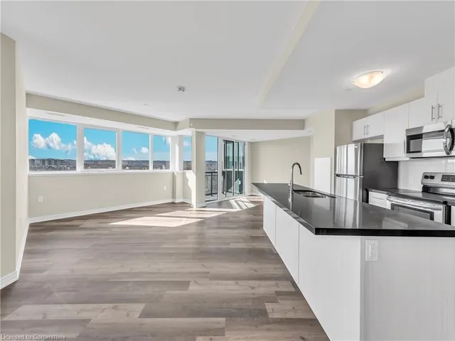 Additional property image - 2750 King St Unit 706
