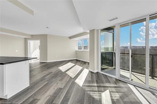Additional property image - 2750 King St Unit 706