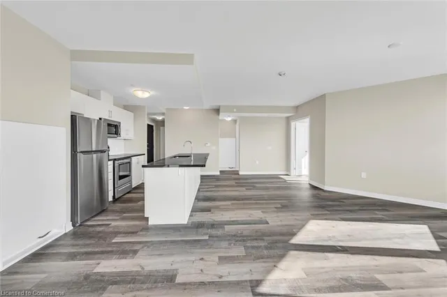 Additional property image - 2750 King St Unit 706