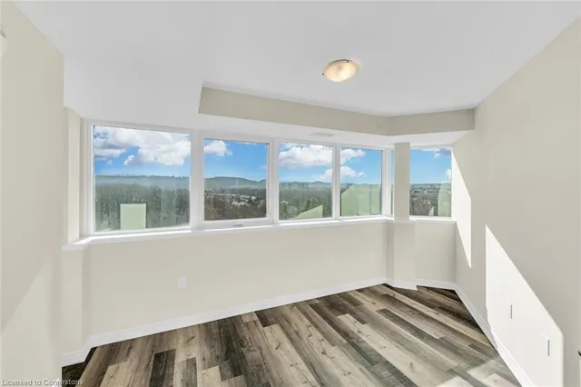 Additional property image - 2750 King St Unit 706