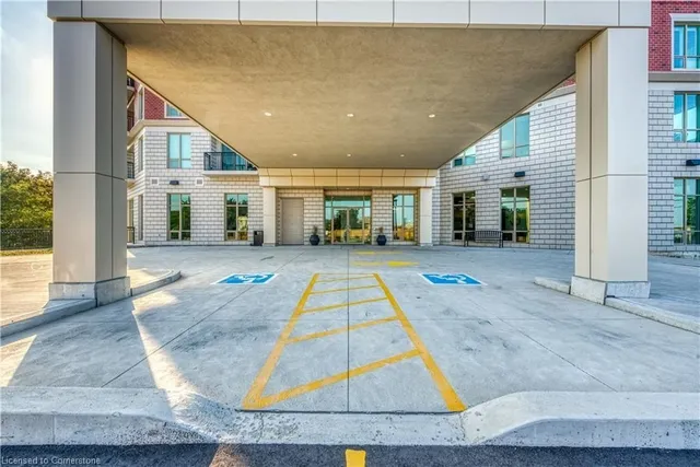 Additional property image - 2750 King St Unit 706