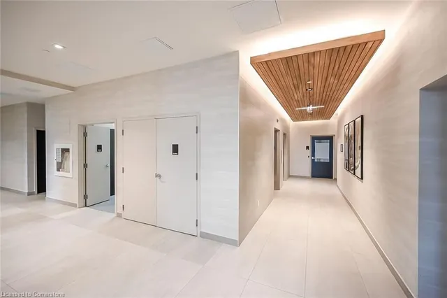 Additional property image - 2750 King St Unit 706