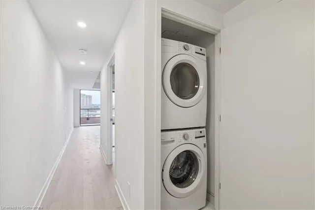 Additional property image - 2720 Dundas St Unit 515
