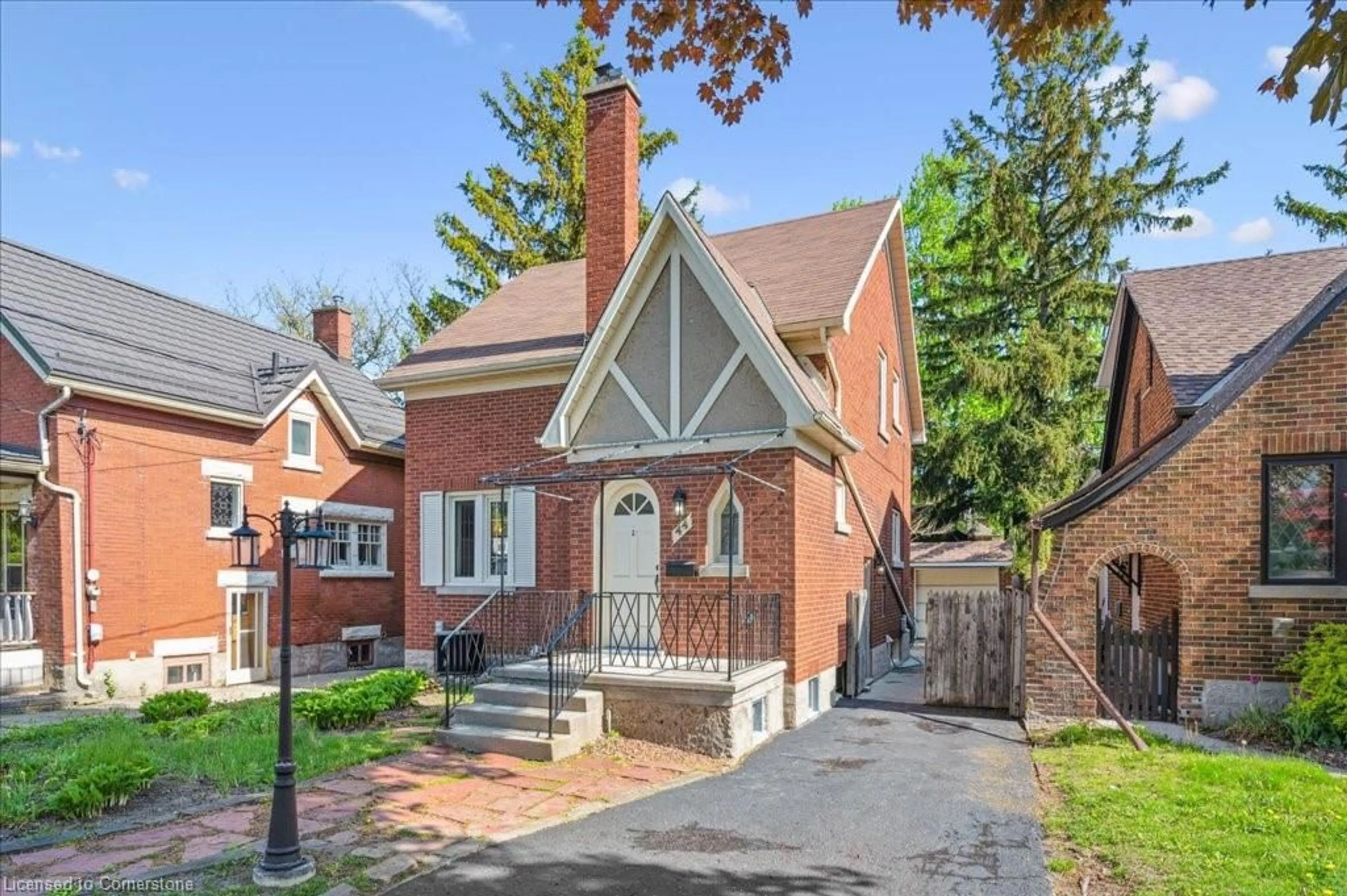 Home with brick exterior material, street for 44 Highland Rd, Kitchener Ontario N2M 3B5