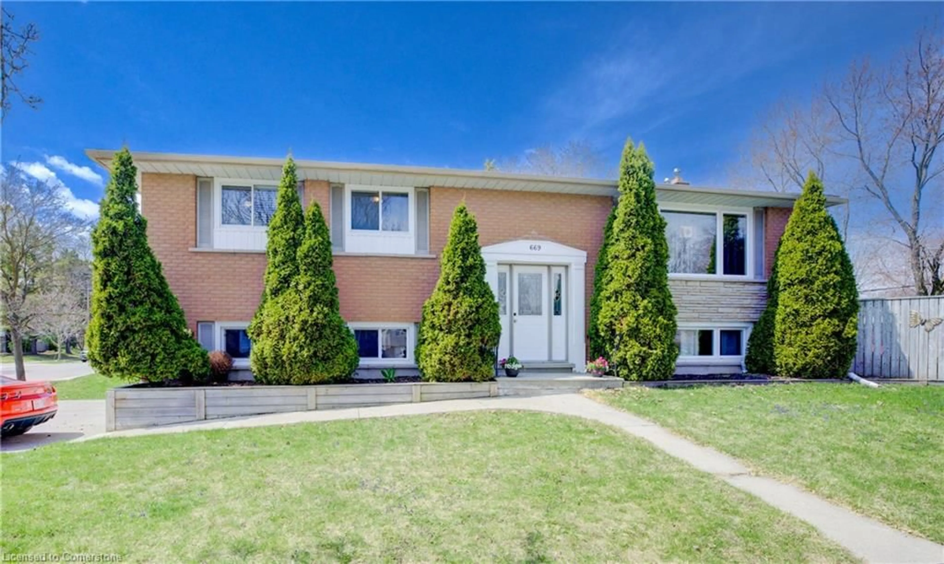 Unknown for 669 Highpoint Ave, Waterloo Ontario N2L 4Z4
