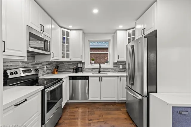 Additional property image - 169 Huxley Ave