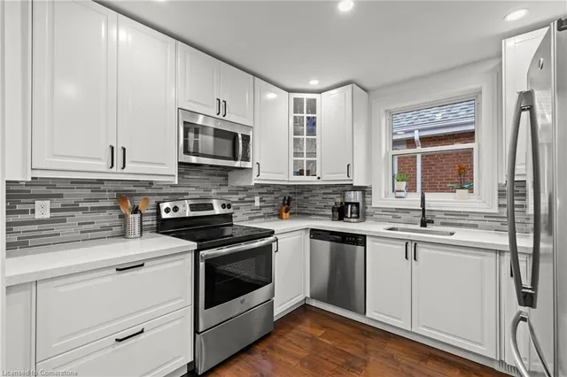 Additional property image - 169 Huxley Ave
