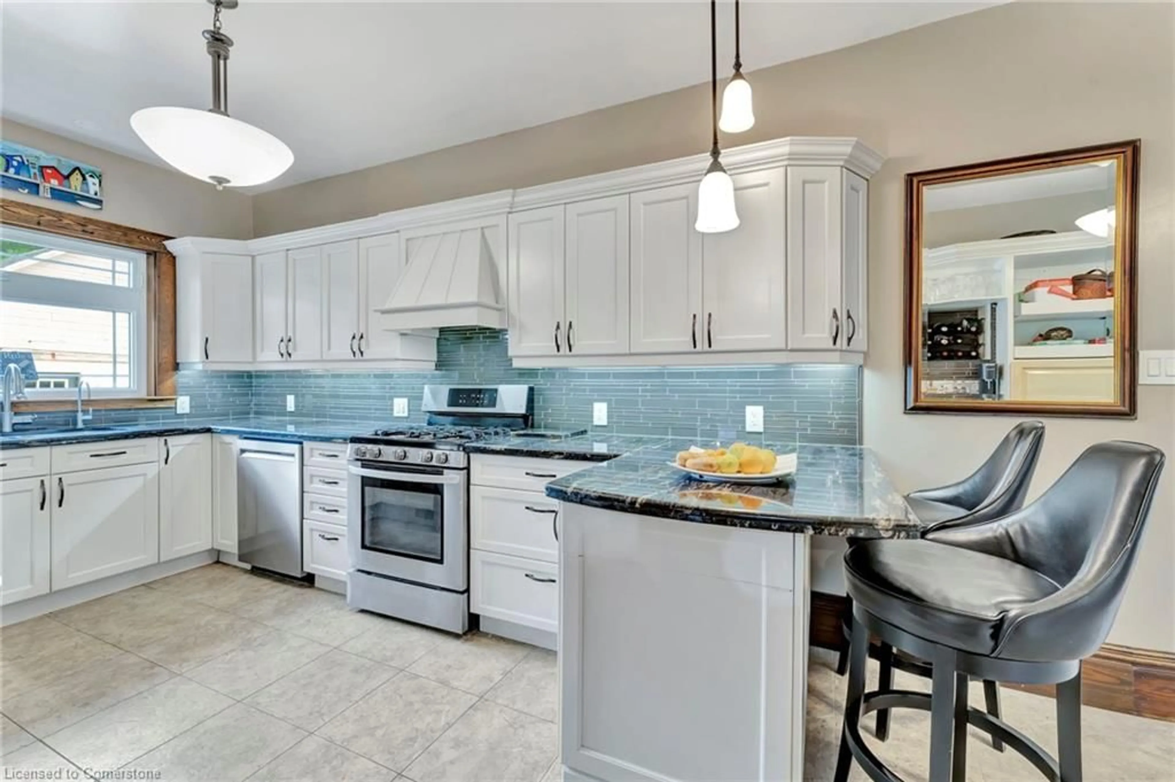 Open concept kitchen, ceramic/tile floor for 2038 Governors Rd, Ancaster Ontario L0R 1J0