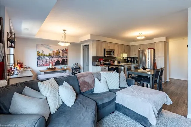 Additional property image - 1989 Ottawa St Unit 63D