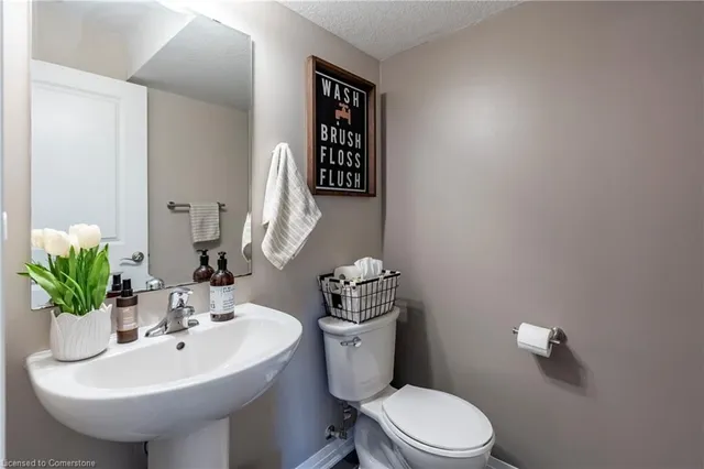 Additional property image - 1989 Ottawa St Unit 63D