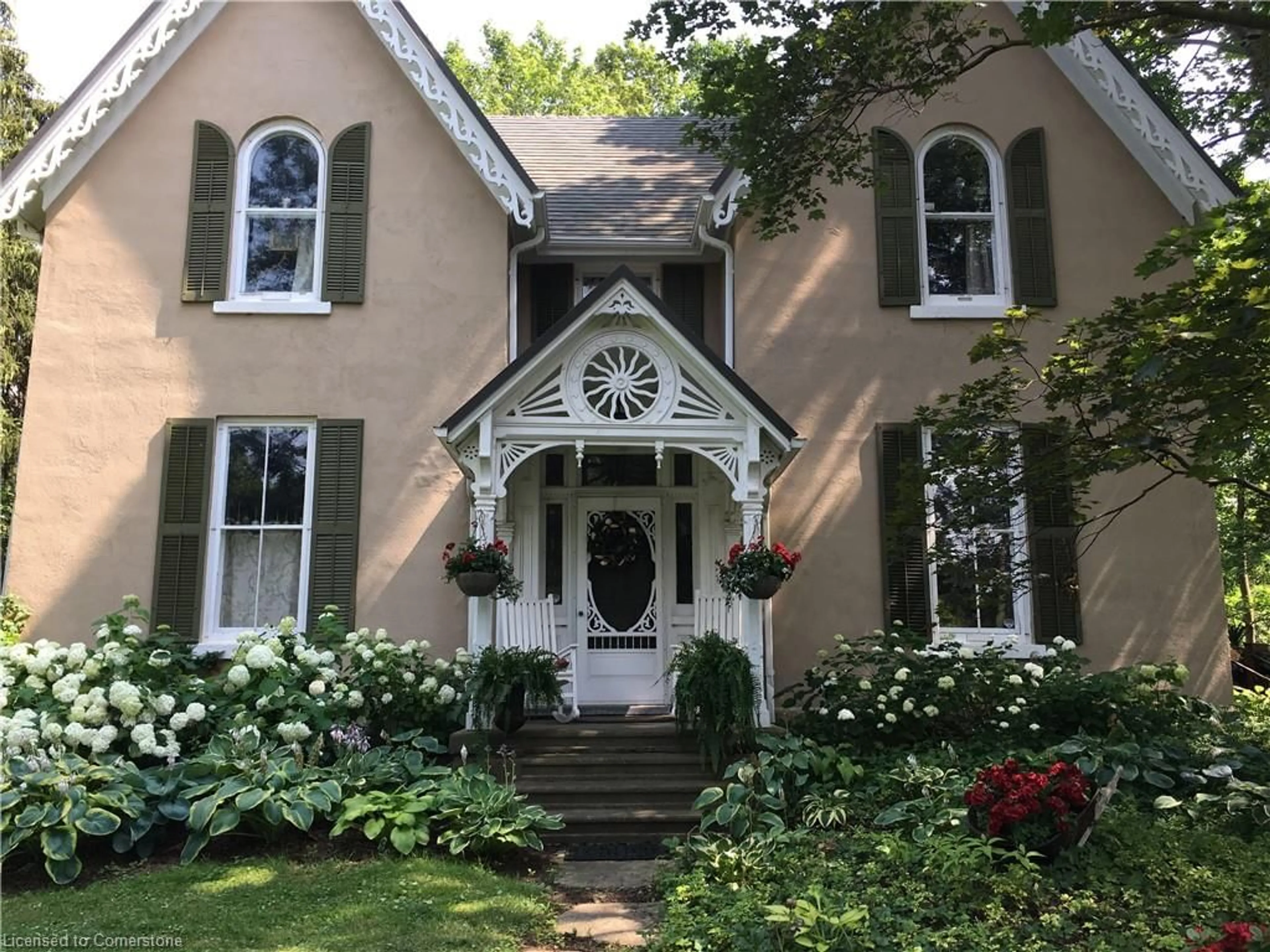 Home with vinyl exterior material, street for 340 Dundas St, Hamilton Ontario L0R 2H0