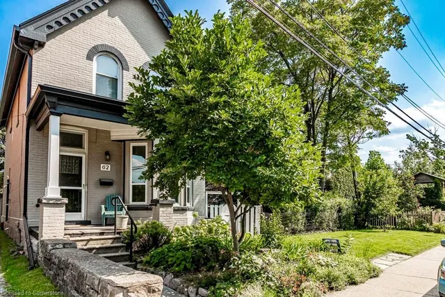 Primary image of 62 Locke St