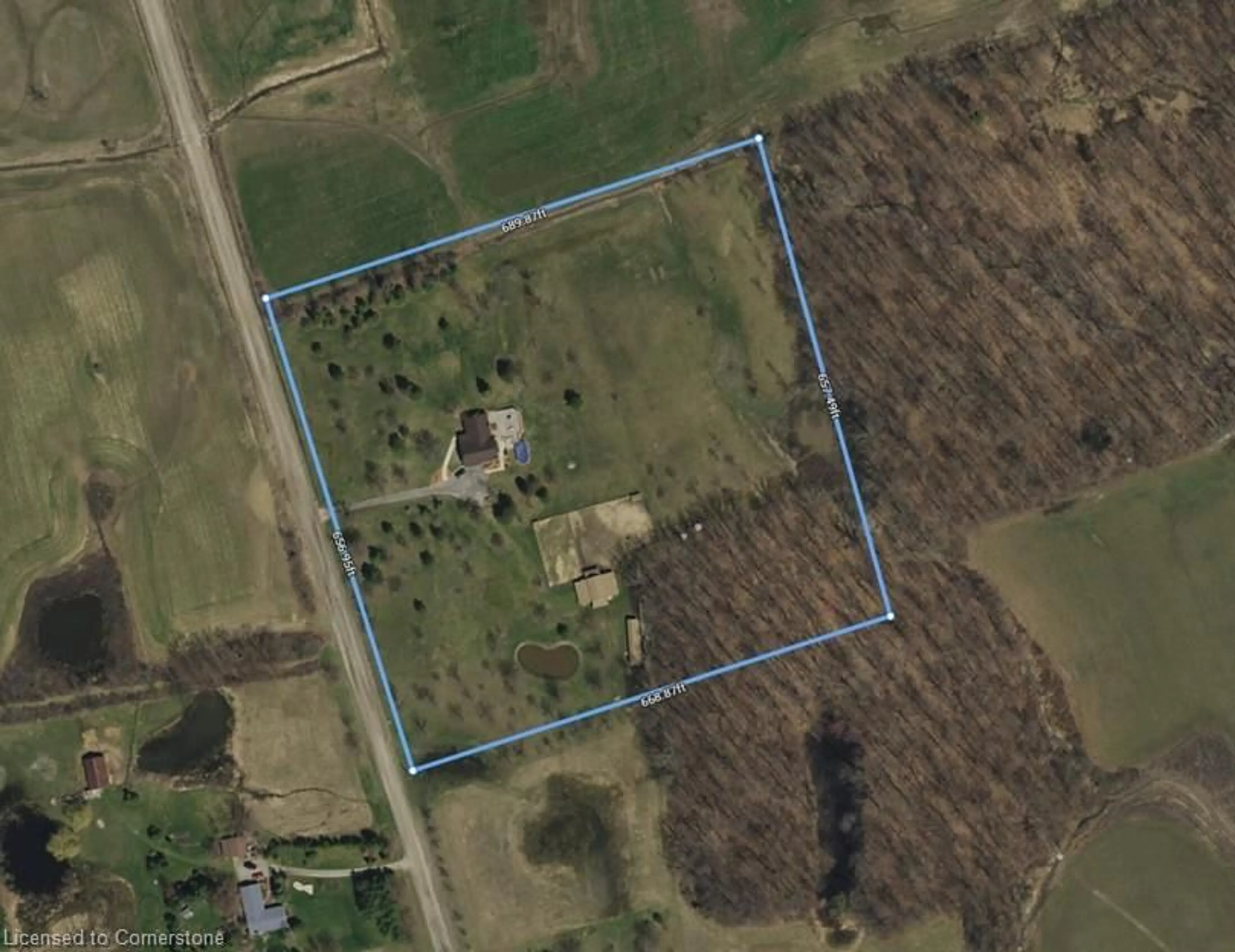 A pic from outside/outdoor area/front of a property/back of a property/a pic from drone, building for 252 Windecker Rd, Cayuga Ontario N0A 1E0