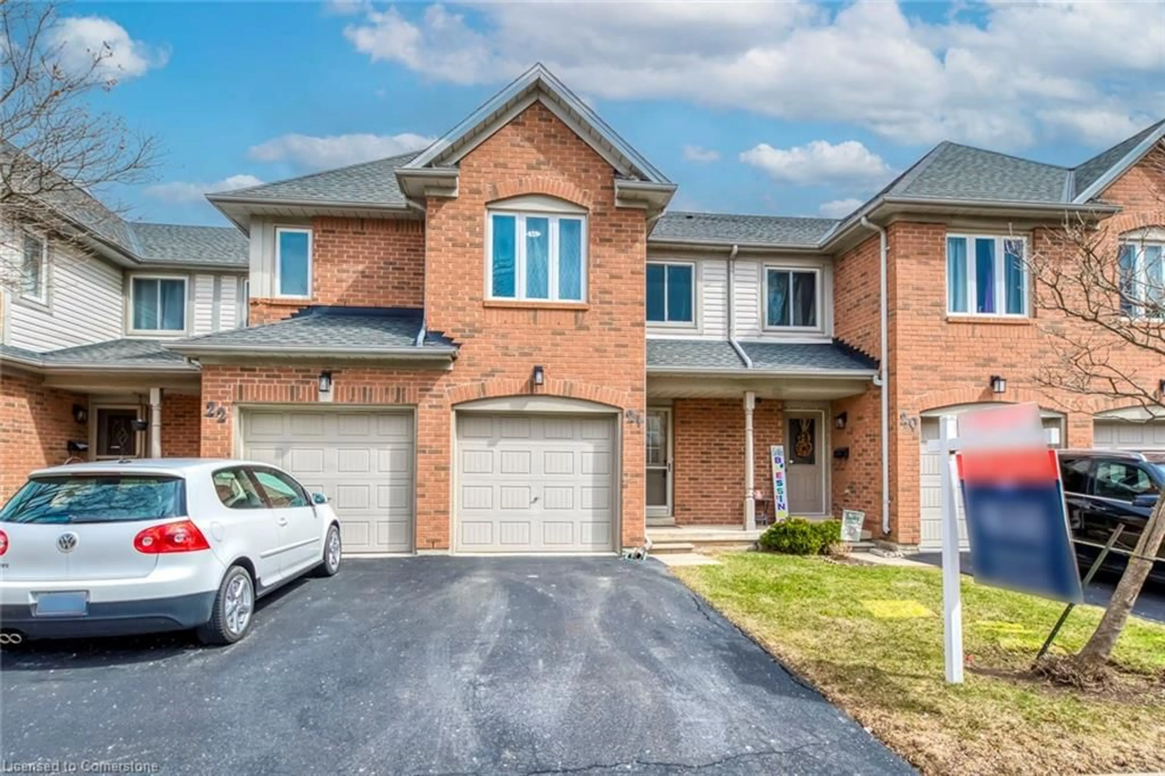 Home with brick exterior material, street for 2920 Headon Forest Dr #21, Burlington Ontario L7M 4H1