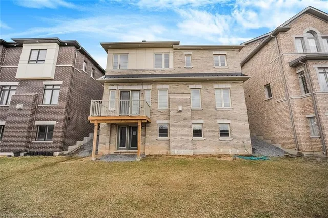 Additional property image - 249 Argo St