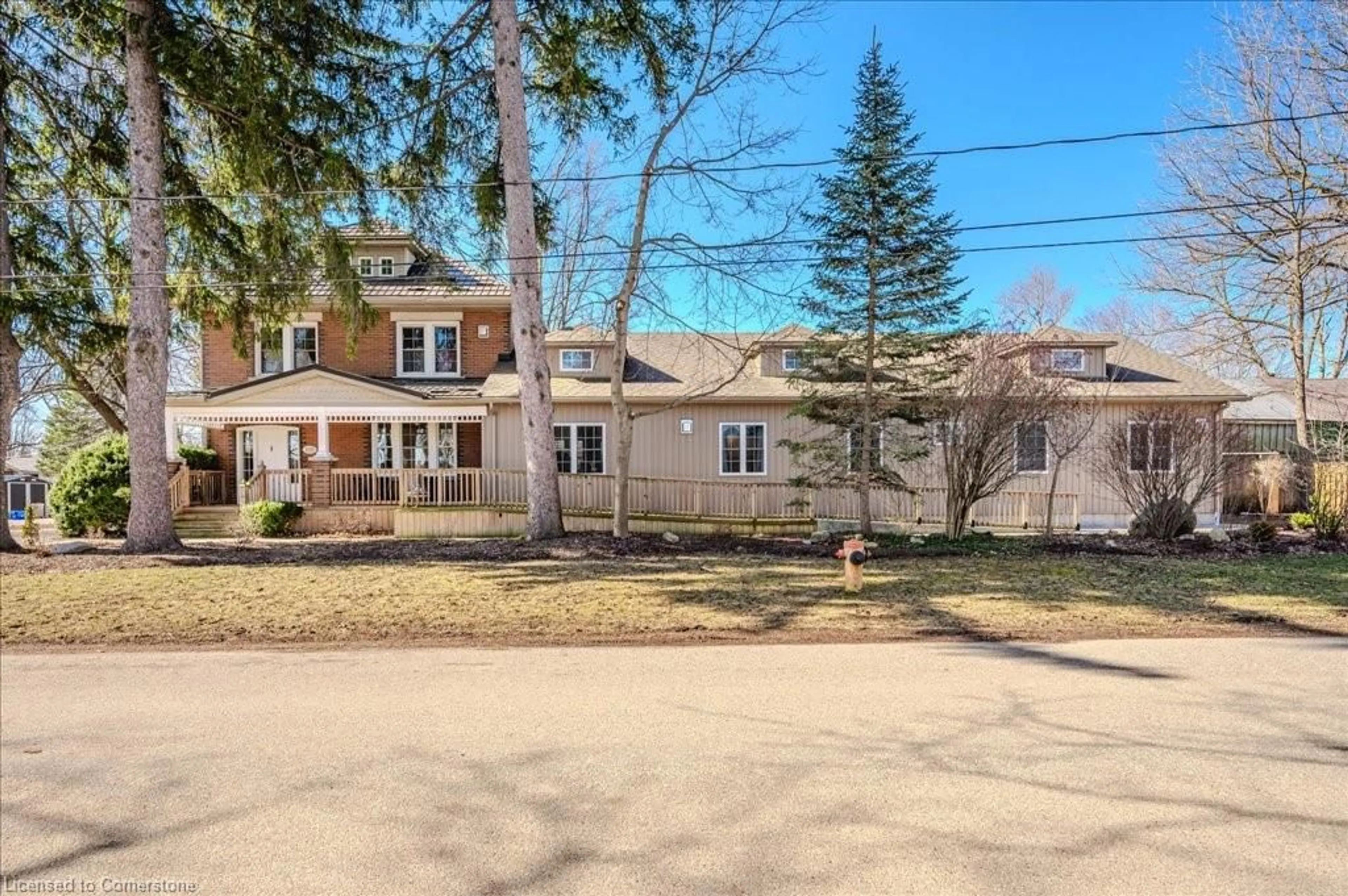 A pic from outside/outdoor area/front of a property/back of a property/a pic from drone, street for 125 Richardson St, Rockwood Ontario N0B 2K0