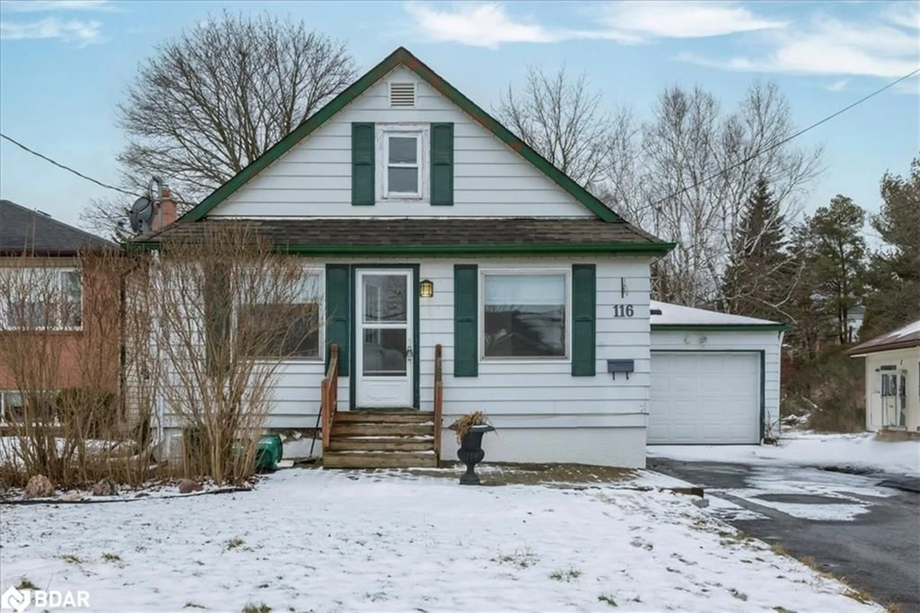 Home with vinyl exterior material, street for 116 Huronia Rd, Barrie Ontario L4N 4E9
