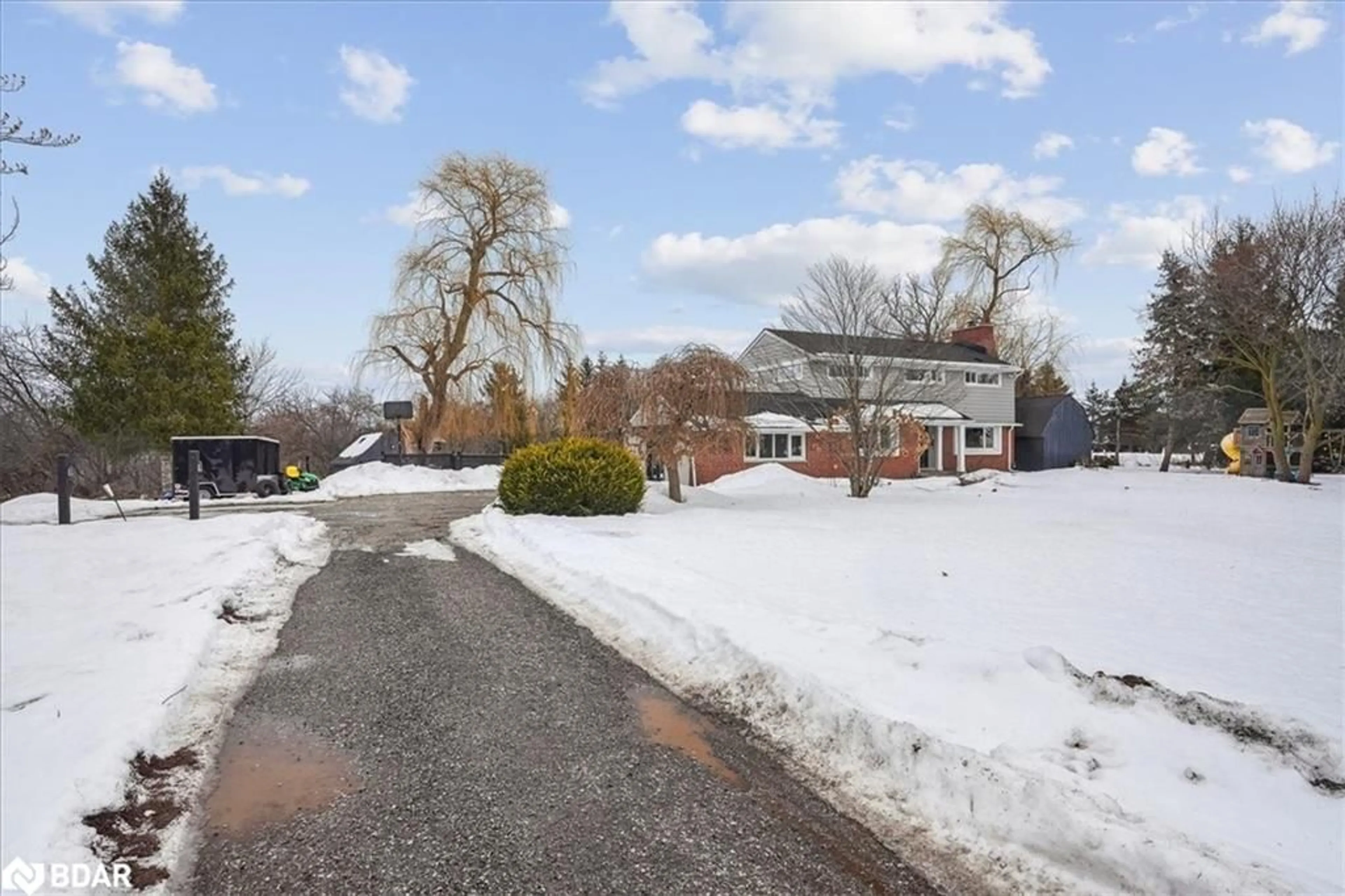 A pic from outside/outdoor area/front of a property/back of a property/a pic from drone, street for 12840 Britannia Rd, Milton Ontario L9E 0V3