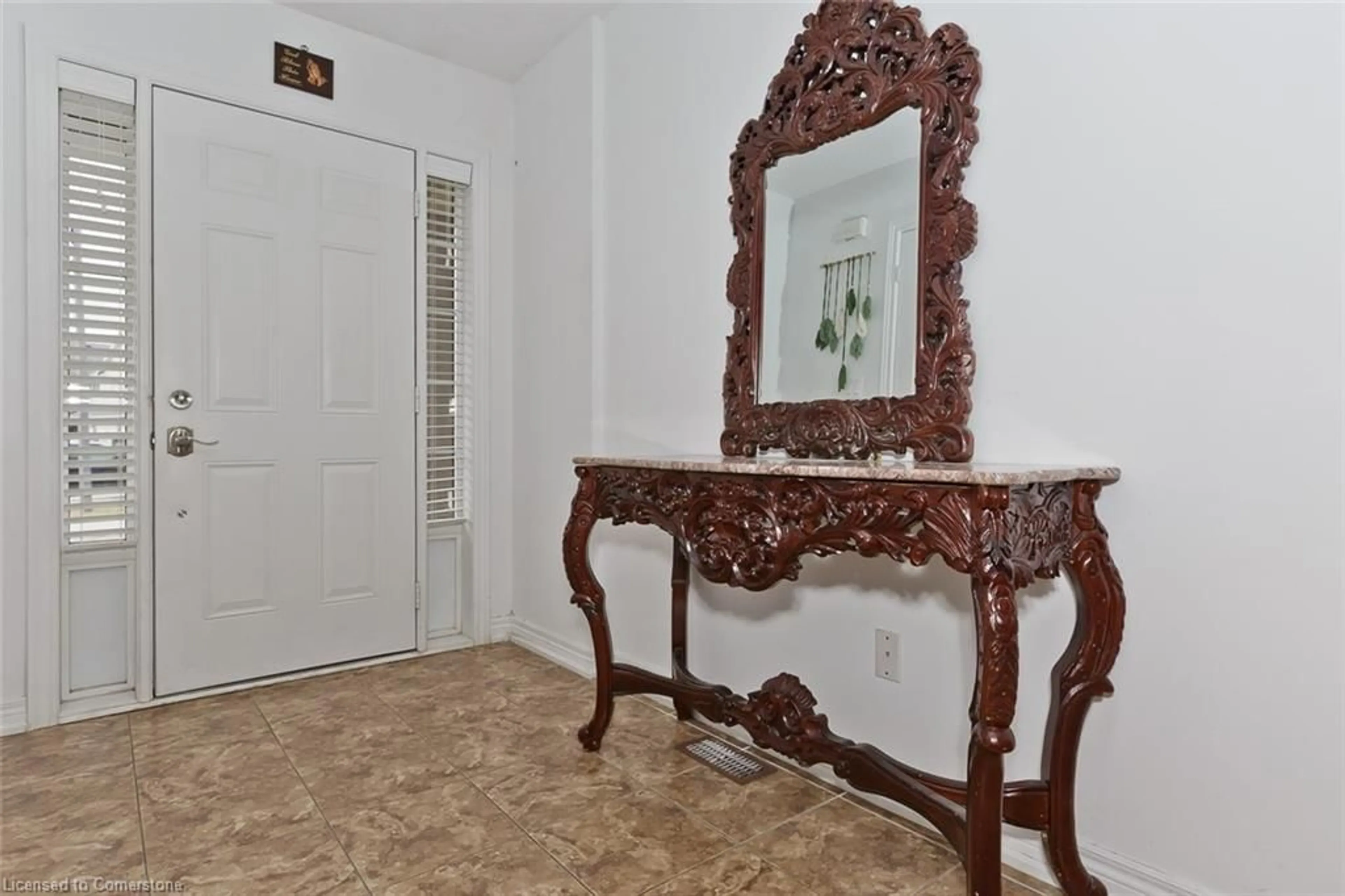Indoor entryway for 222 Fall Fair Way #4, Binbrook Ontario L0R 1C0