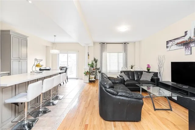 Additional property image - 311 Stonehenge Dr