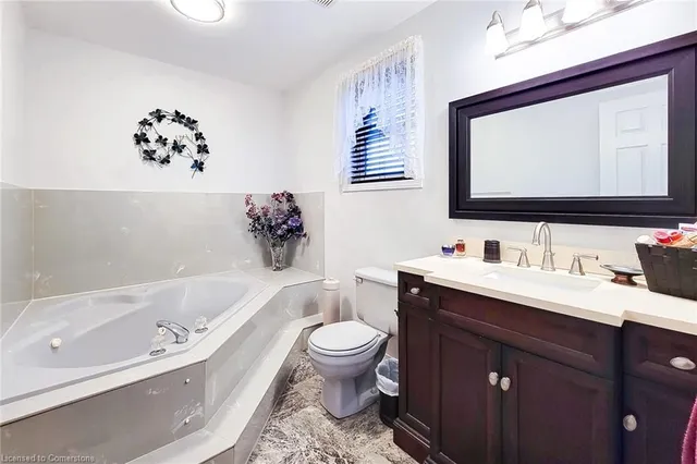 Additional property image - 251 Alderlea Ave