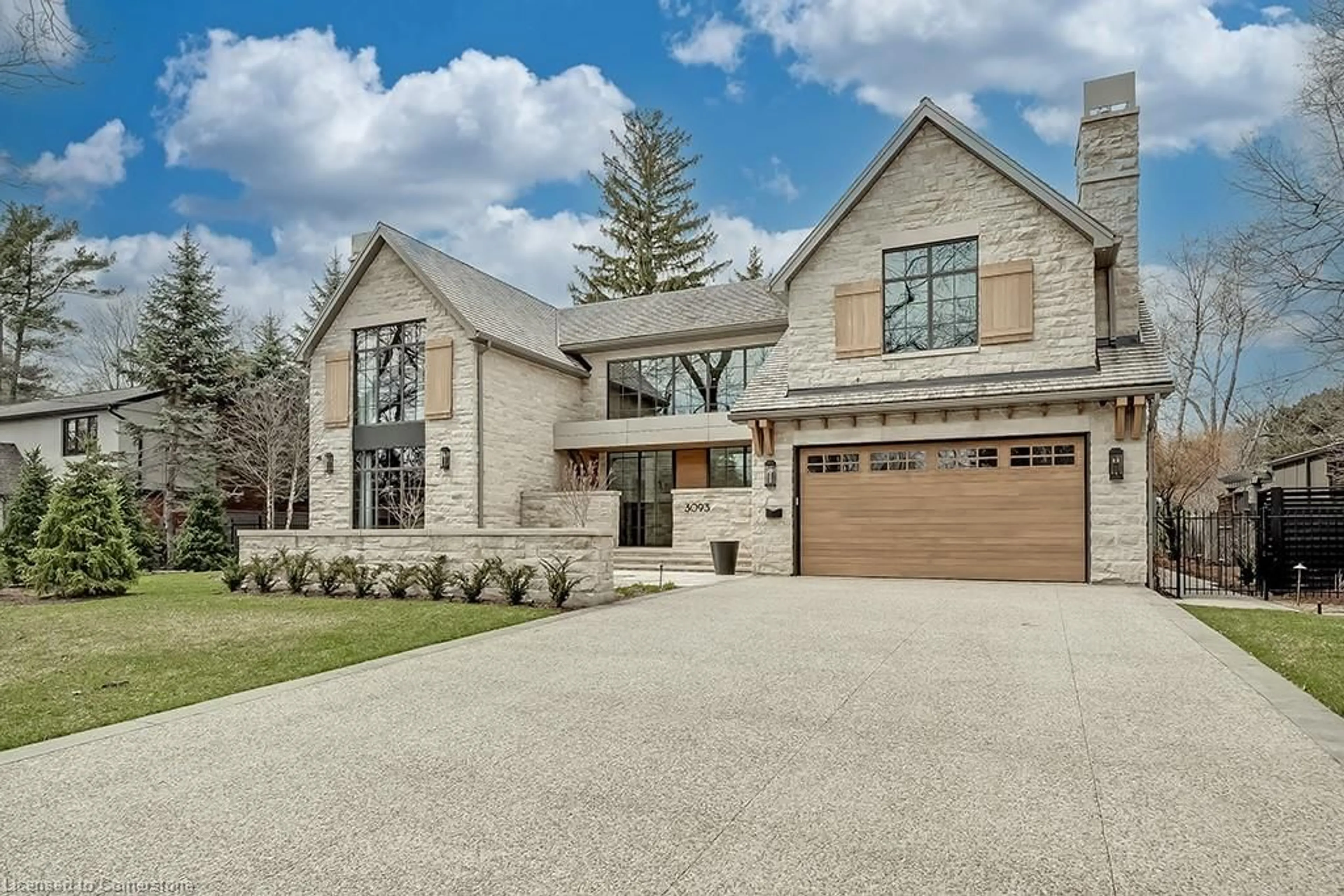 Home with brick exterior material, street for 3093 Princess Blvd, Burlington Ontario L7N 1G3