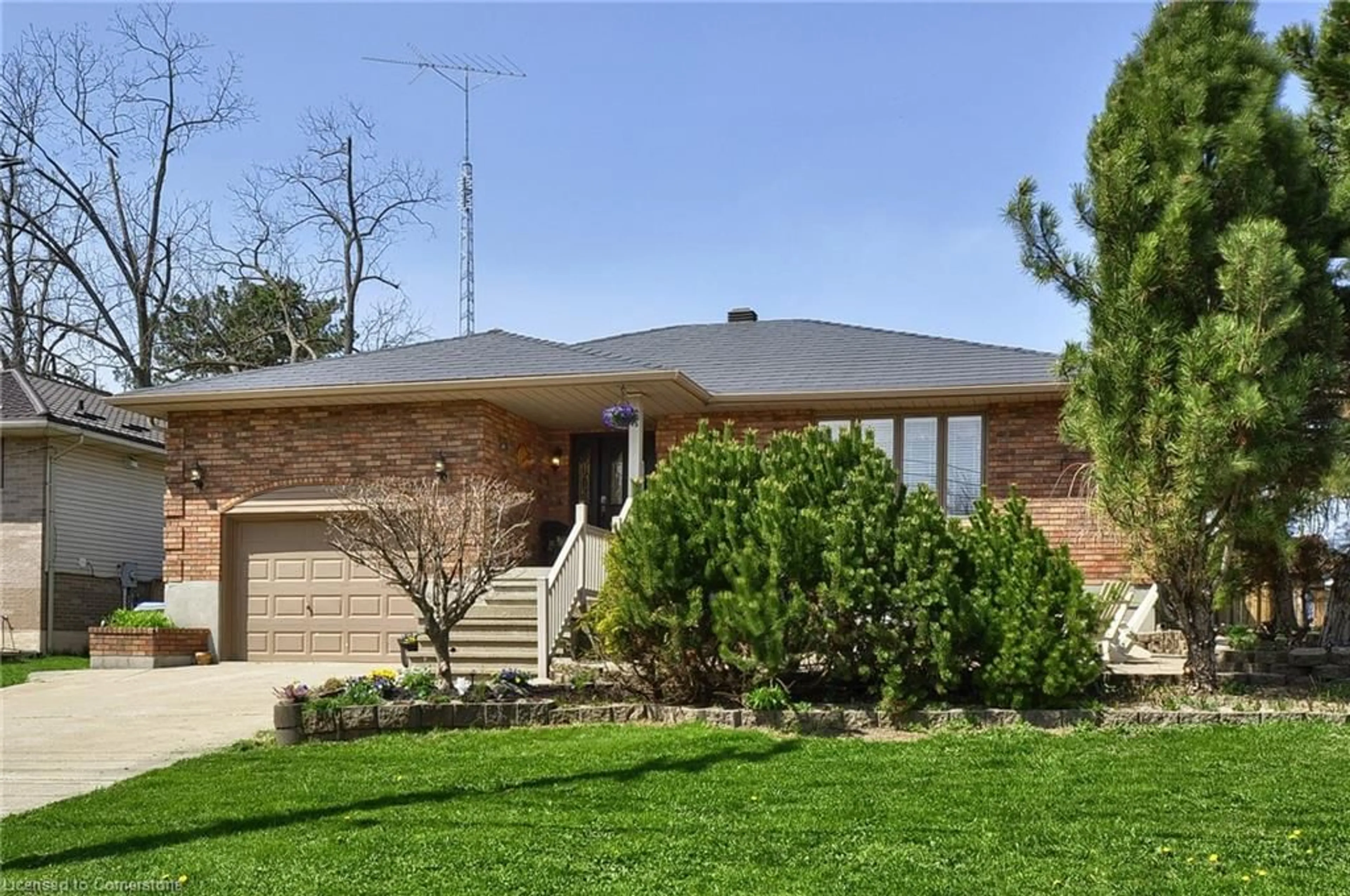 Home with brick exterior material, street for 28 Macnab St, Forest Ontario N0N 1J0
