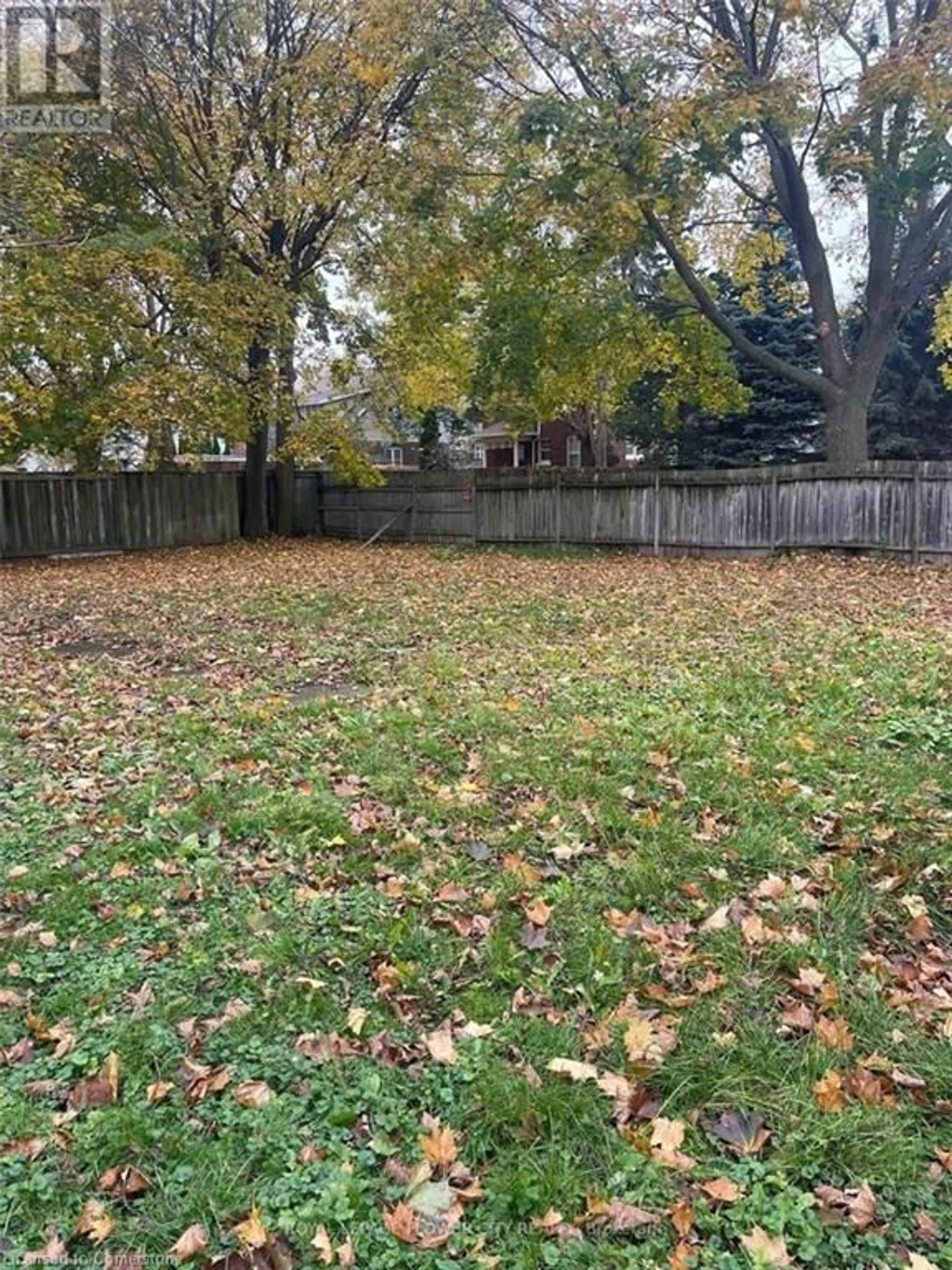 Unknown for 70 Raleigh St, Chatham Ontario N7M 2M8