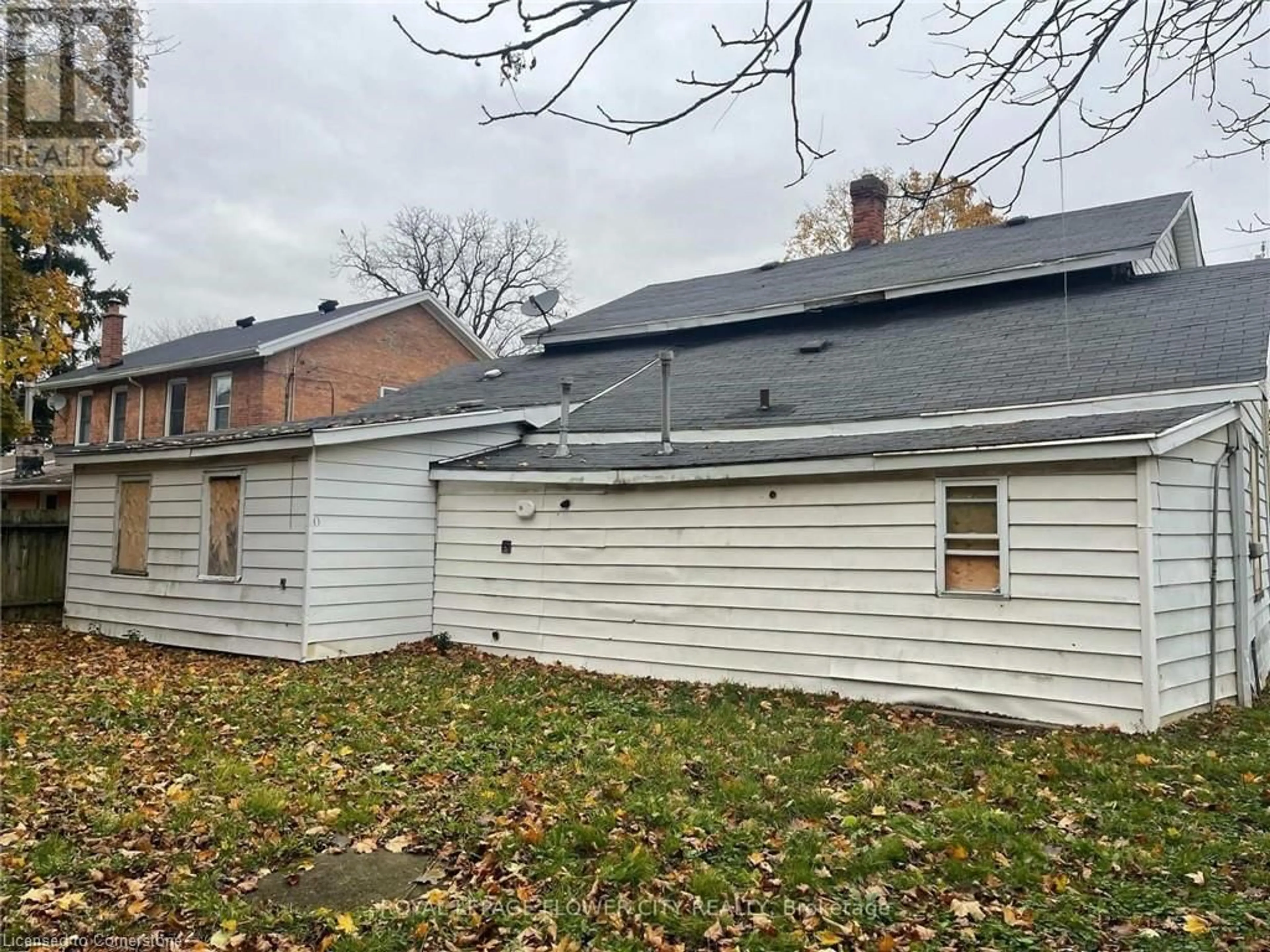 Unknown for 70 Raleigh St, Chatham Ontario N7M 2M8