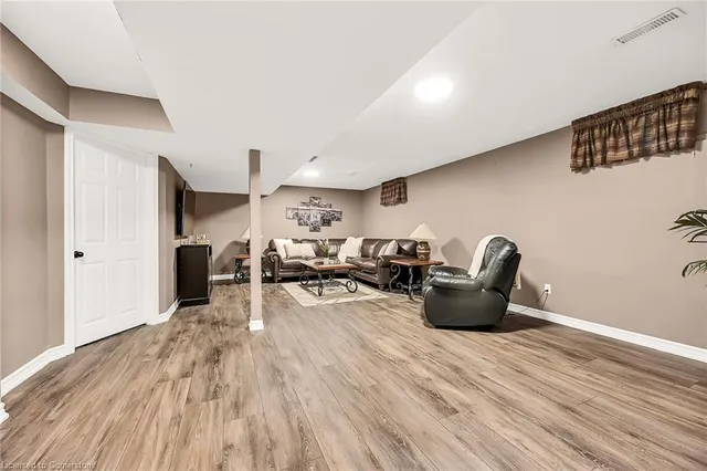 Additional property image - 58 Hillgarden Dr