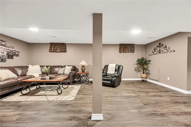 Additional property image - 58 Hillgarden Dr