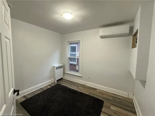 Additional image 9 of 719 Barton St