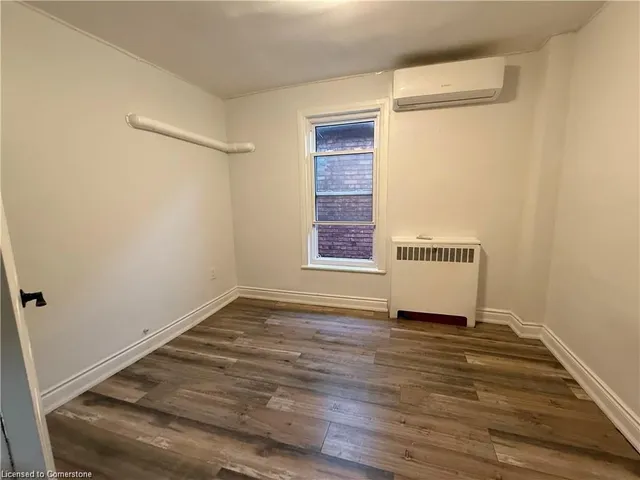 Additional image 8 of 719 Barton St