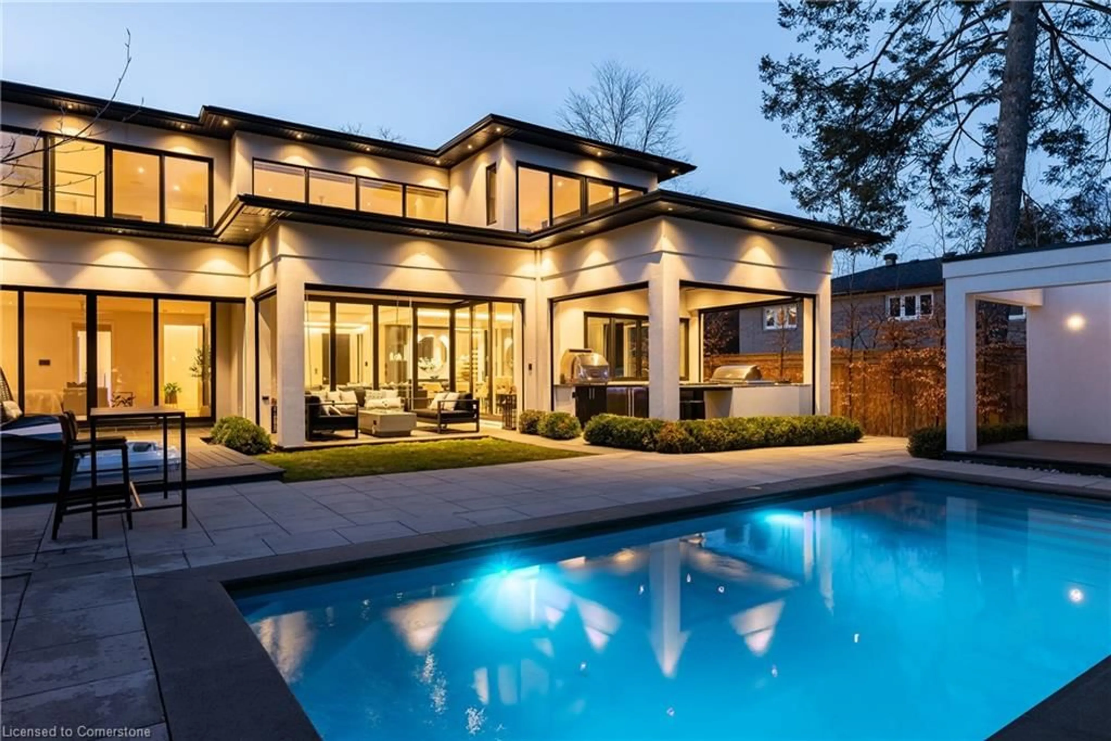 Unknown for 2488 Lakeshore Rd, Oakville Ontario L6J 6G2