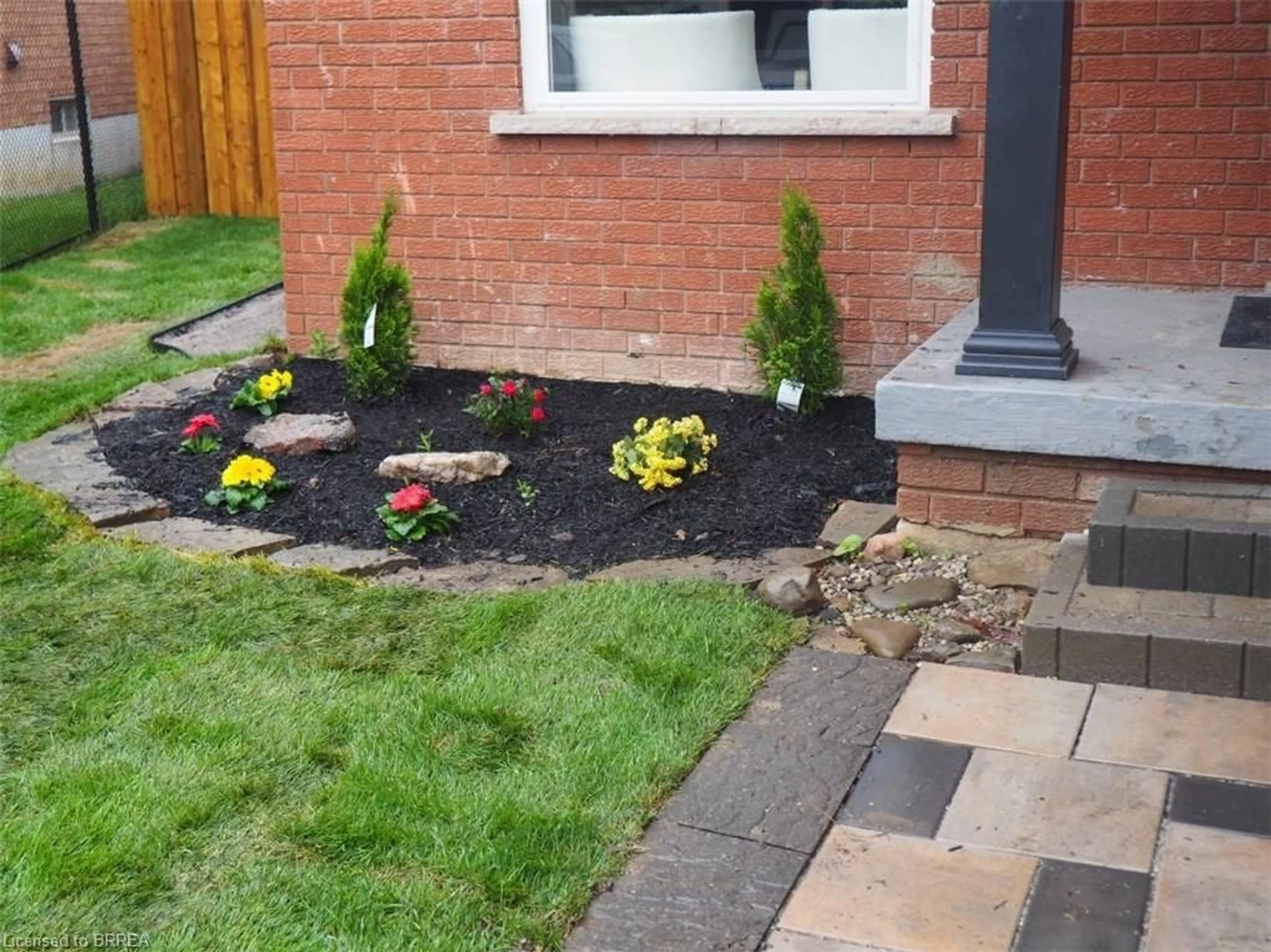Patio, street for 4170 Credit Pointe Dr, Mississauga Ontario L5M 3K1