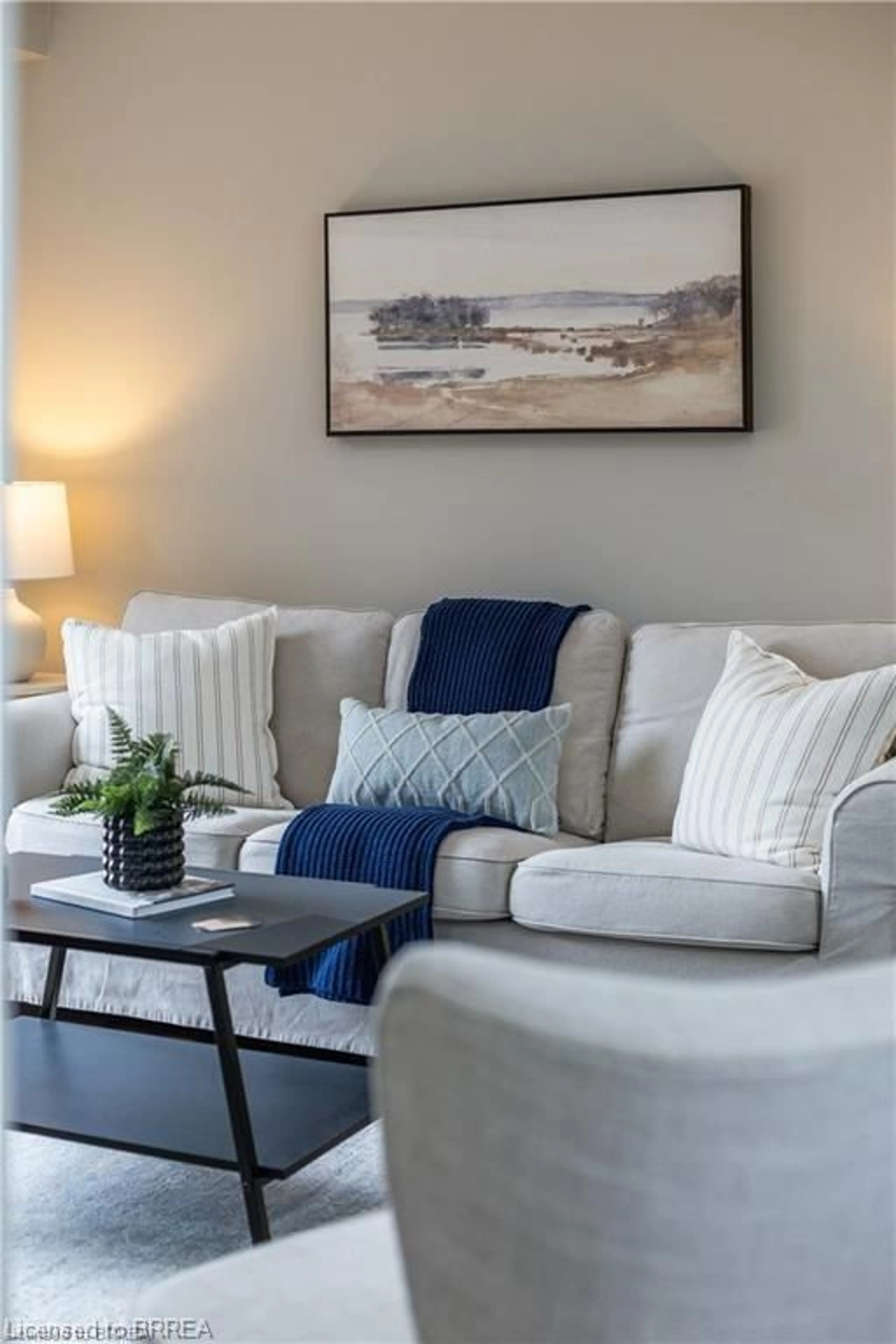Living room with furniture, unknown for 4170 Credit Pointe Dr, Mississauga Ontario L5M 3K1