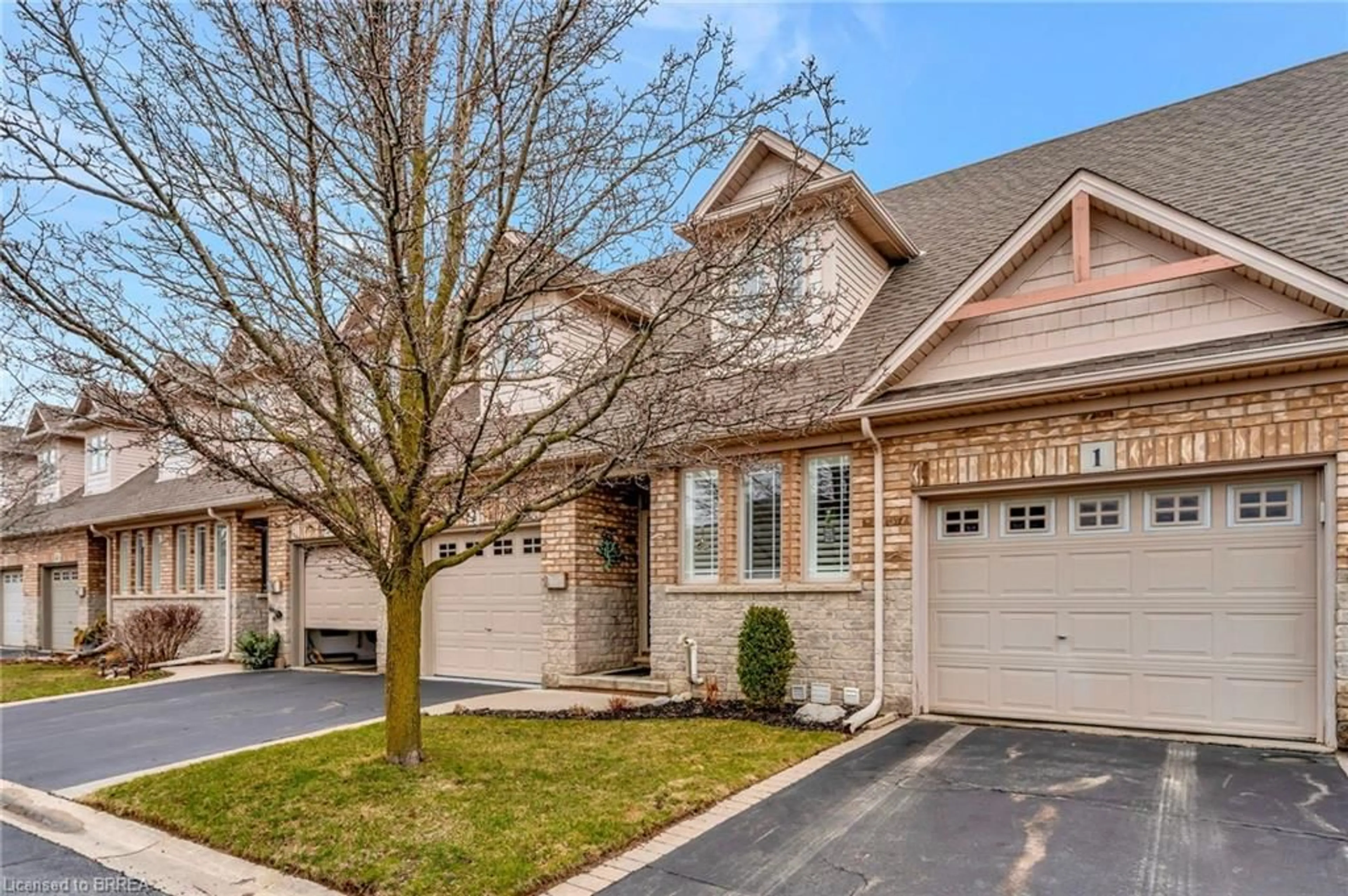 Home with brick exterior material, street for 10 Cobblestone Drive #2, Paris Ontario N3L 4G8
