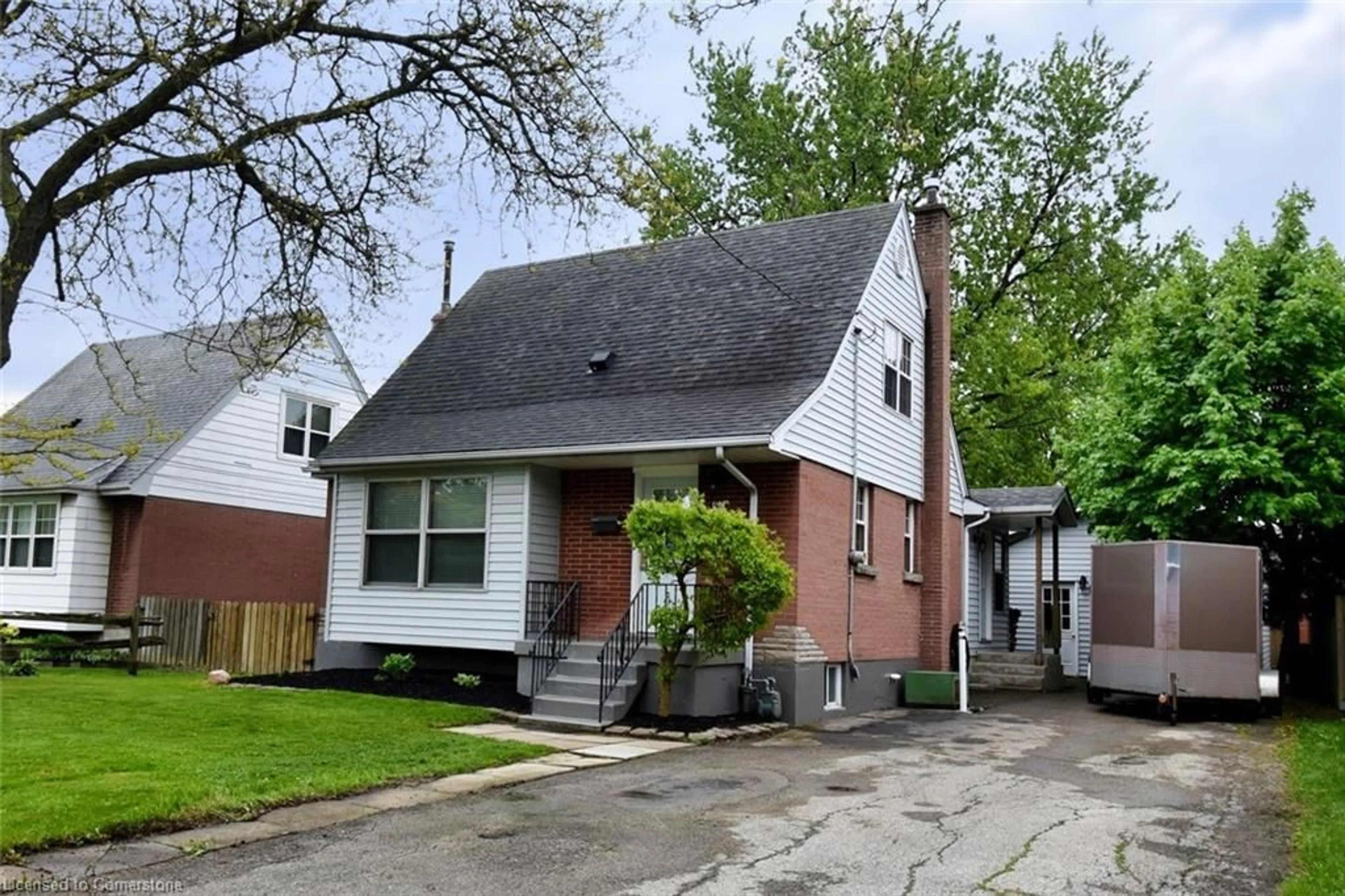 Unknown for 90 Howe Ave, Hamilton Ontario L9A 1X3