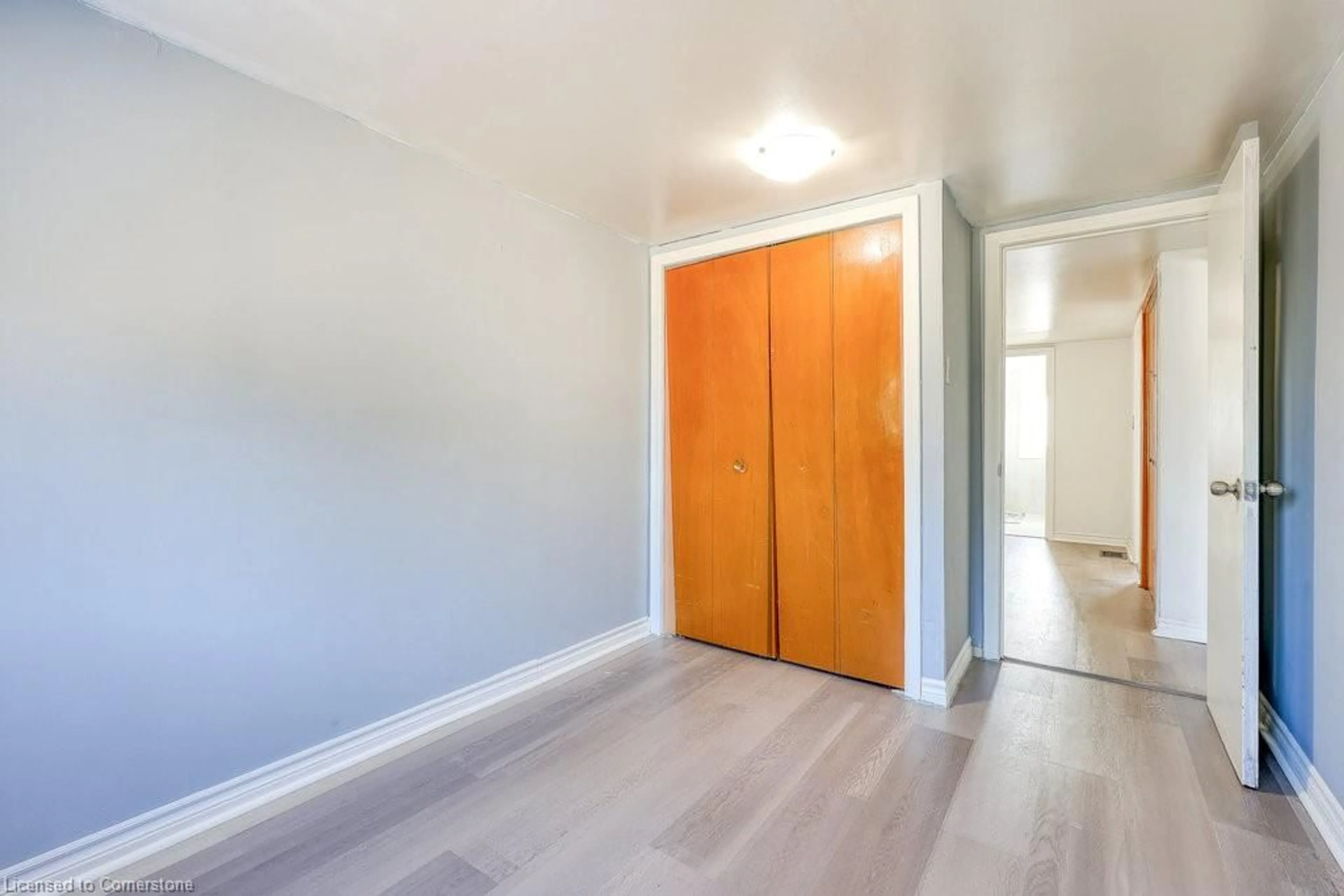 Indoor entryway for 75 Springbank Ave #8, Woodstock Ontario N5S 7P7
