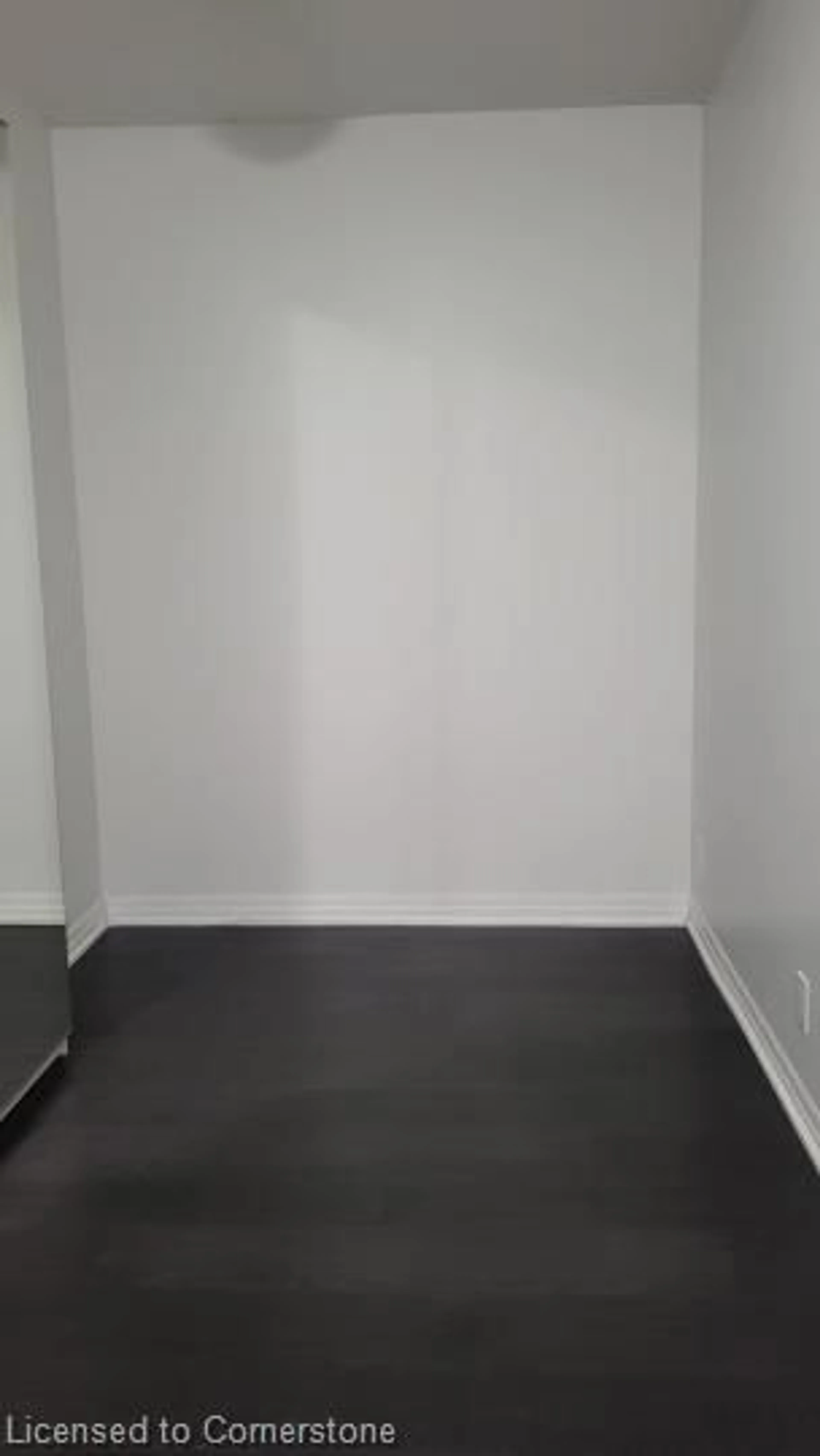 A pic of a room for 1940 Ironstone Rd #424, Burlington Ontario L7L 0E4