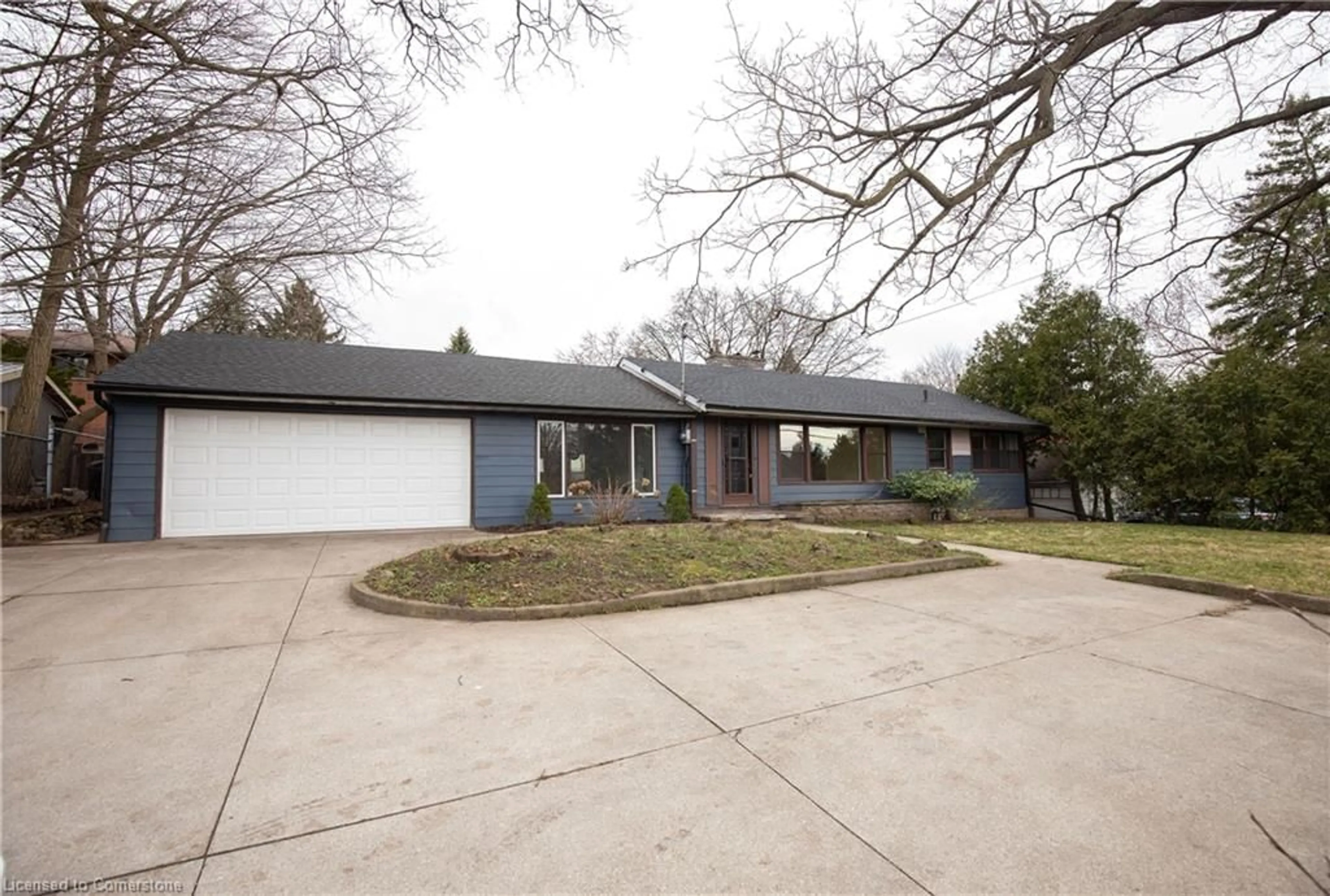 Unknown for 710 Mohawk Rd, Ancaster Ontario L9G 2X4