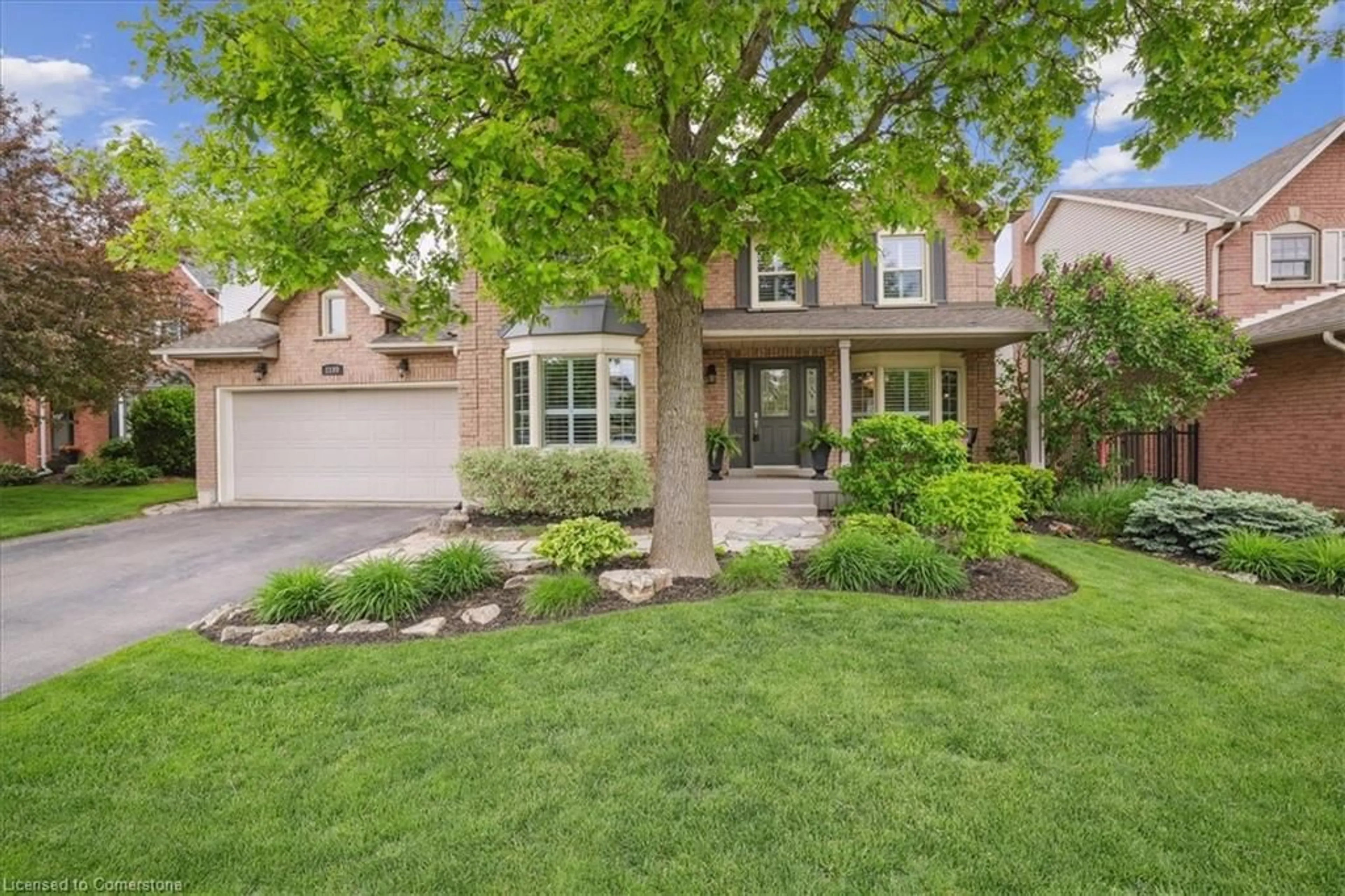 Home with brick exterior material, street for 2199 Vista Dr, Burlington Ontario L7M 3N7