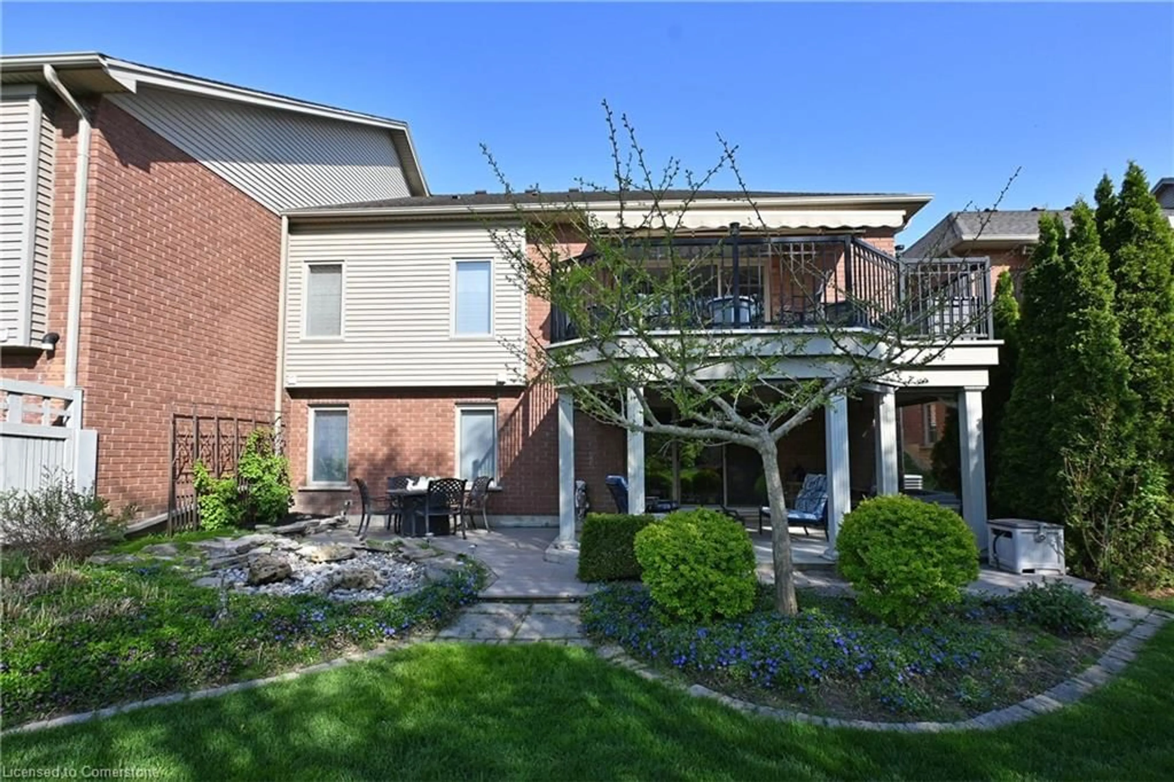 Patio, unknown for 13 Iron Bridge Crt, Caledonia Ontario N3W 0A4