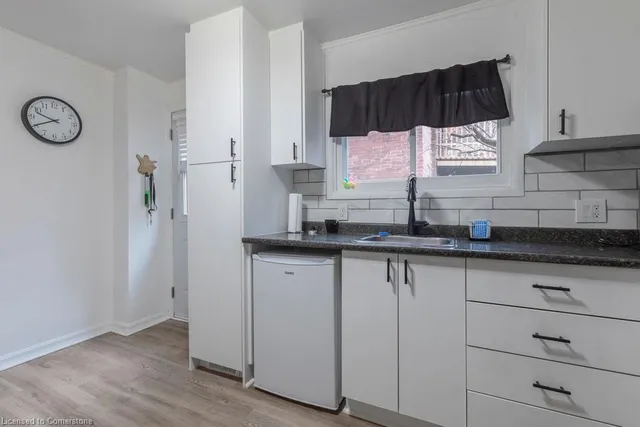 Additional property image - 196 Bold St