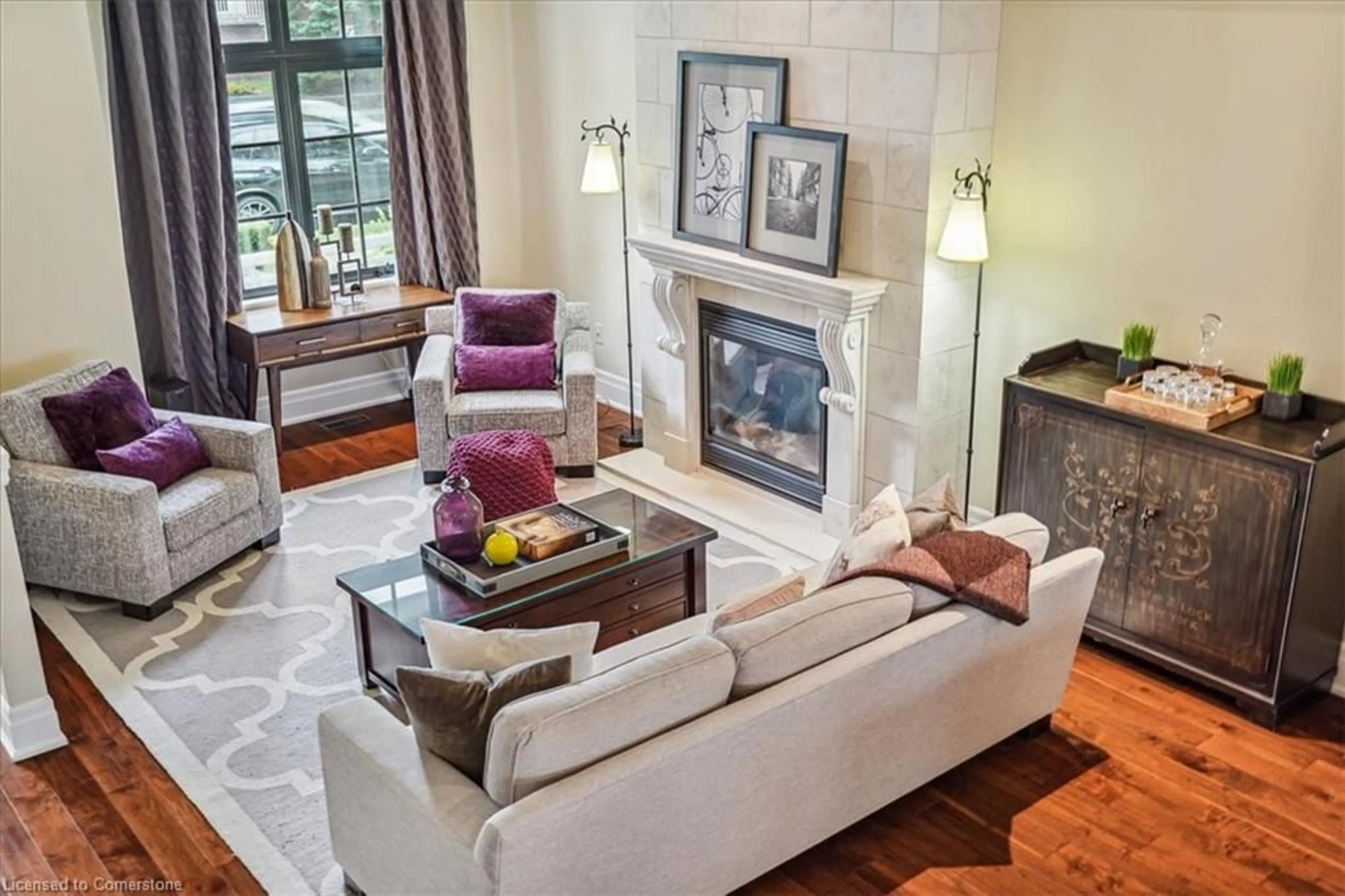 Living room with furniture, unknown for 2378 Marine Dr, Oakville Ontario L6L 1C4