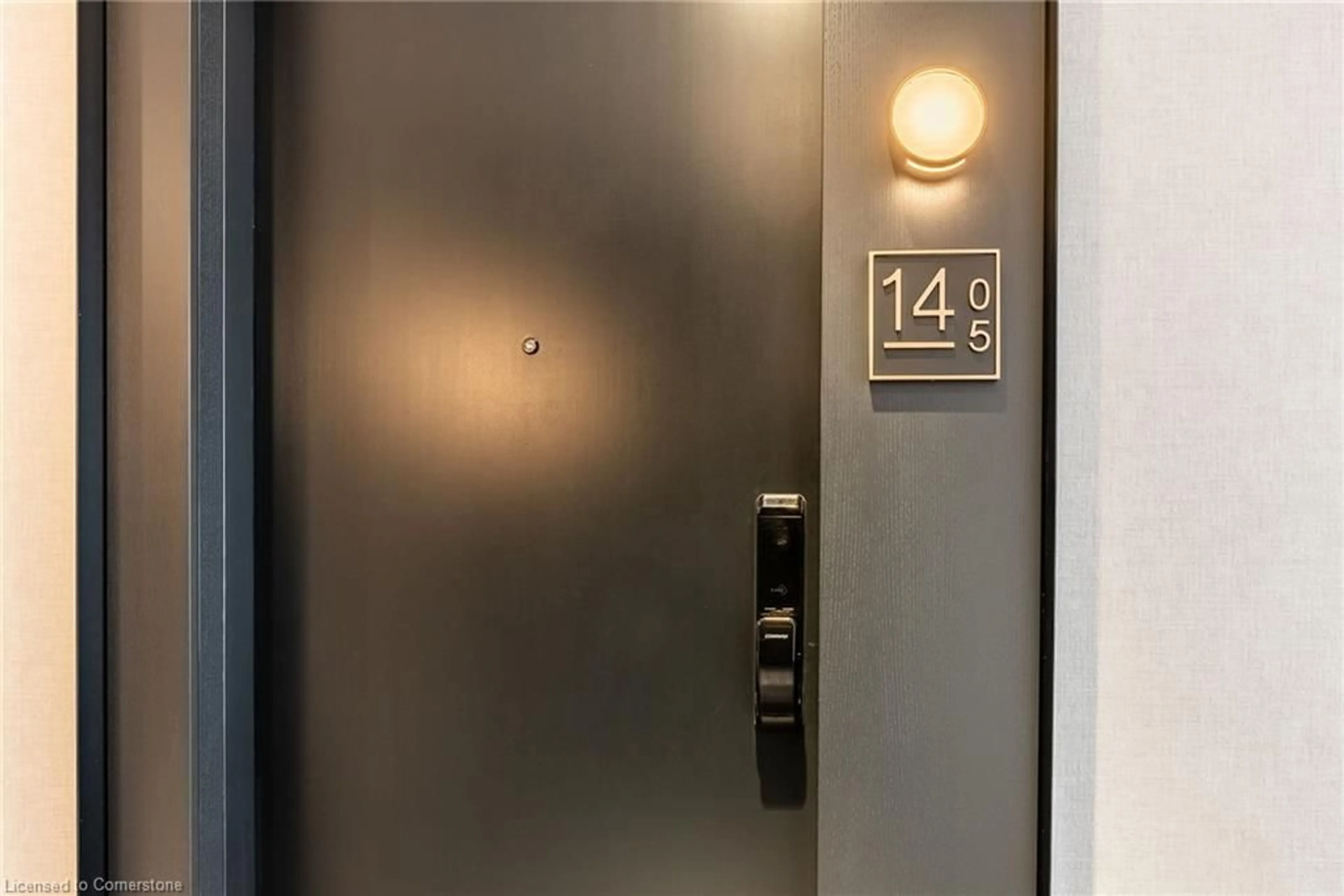 Indoor foyer for 3200 William Coltson Ave #1405, Oakville Ontario L6H 7W6